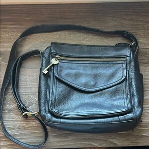 FOSSIL Black Leather Crossbody Bag